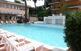 Hotel Milano Helvetia - In Centro Con Piscina